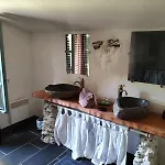 Le D'adelaide Son Jacuzzi Prive Apartamento Andillac