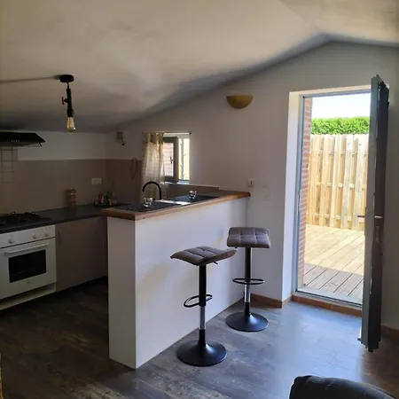 Le D'adélaïde Son Jacuzzi Privé *