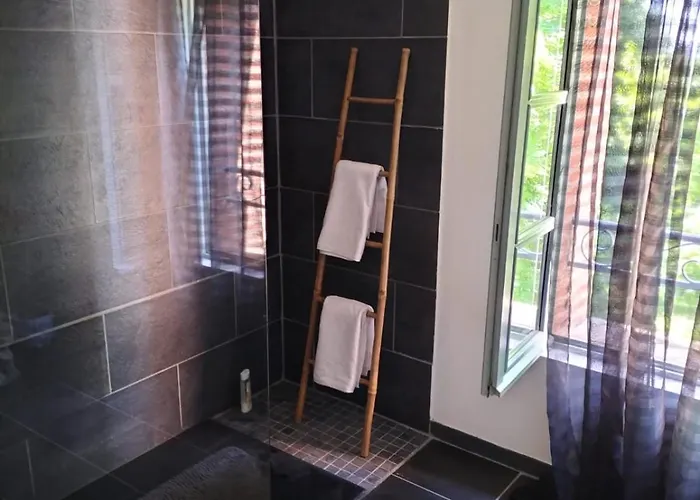 Apartamento Le D'adélaïde Son Jacuzzi Privé Andillac