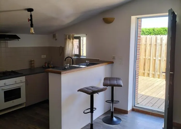 Le D'adélaïde Son Jacuzzi Privé *