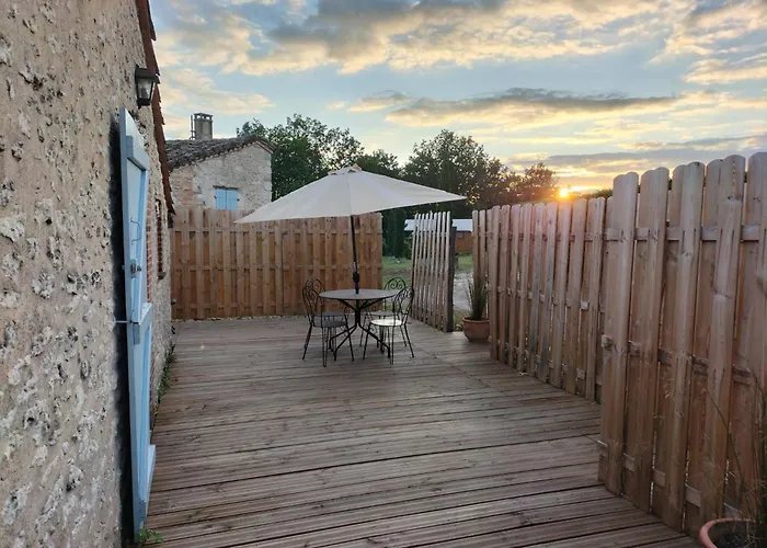 Le D'adélaïde Son Jacuzzi Privé Apartamento