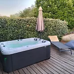アパート Le D'adelaide Son Jacuzzi Prive *