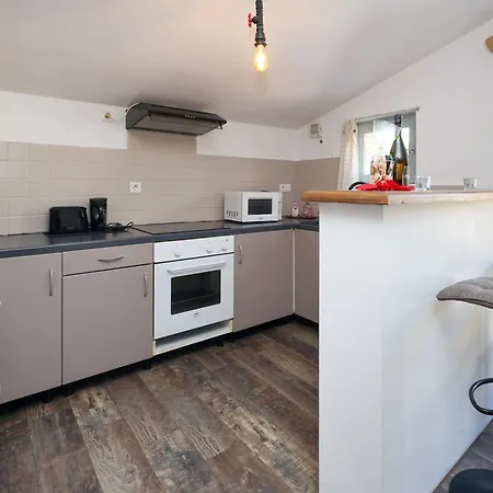 Apartment Le D'adelaide - Jacuzzi & Authenticite *